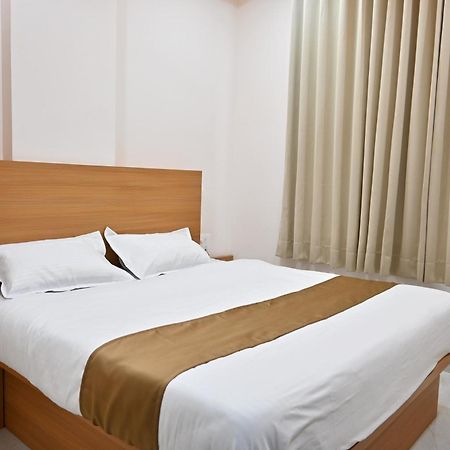Hotel Serenity Heights Udaipur Exterior photo
